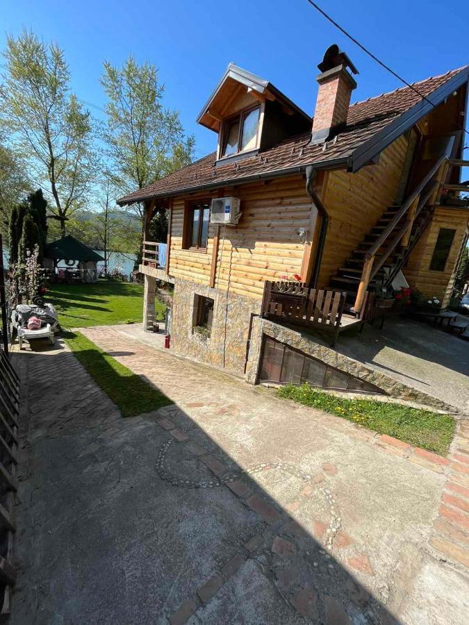 Apartman "Kapetana Luka" Ljubovija 외부 사진